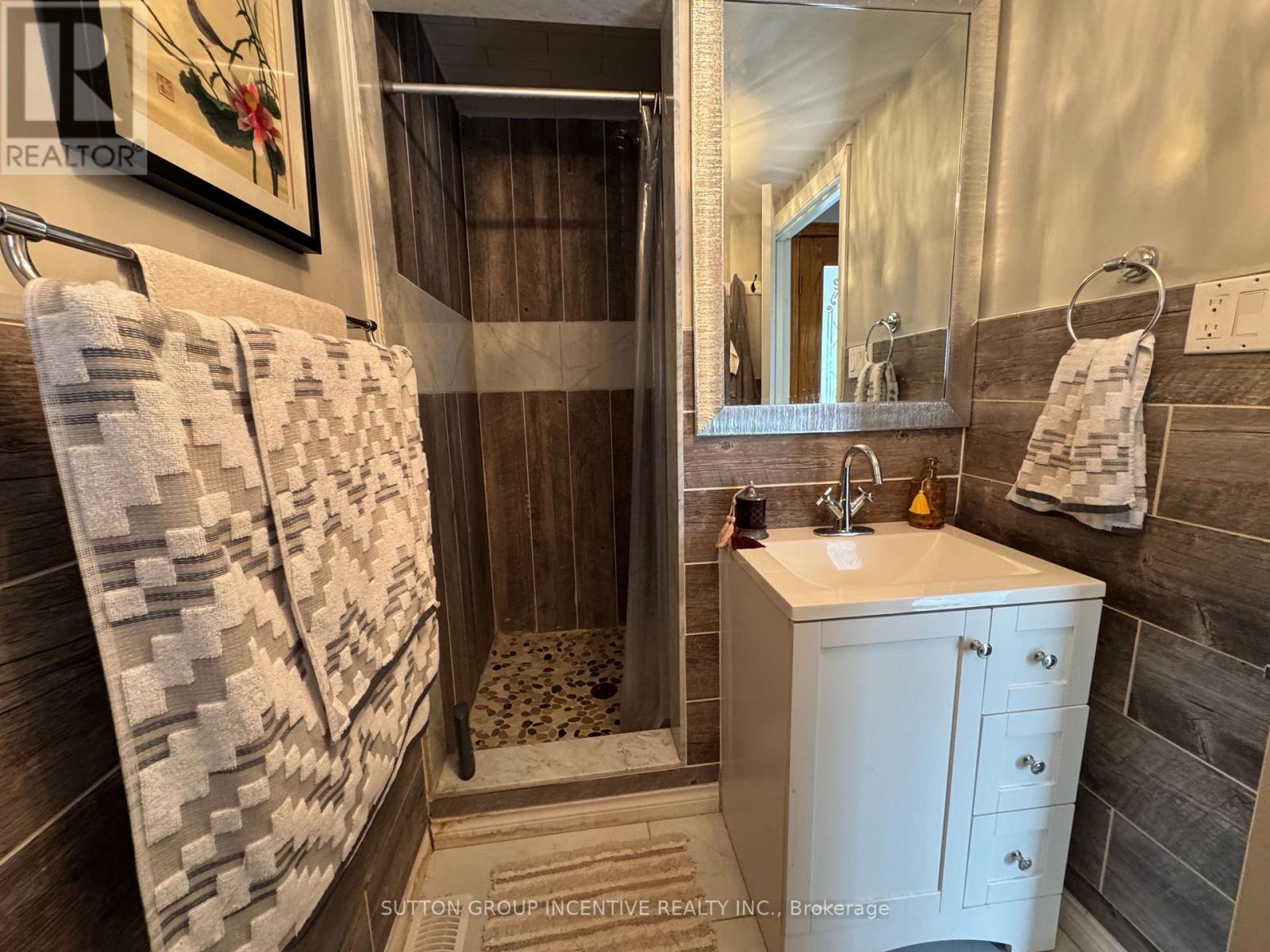 10 Celestine Court, Tiny, ON