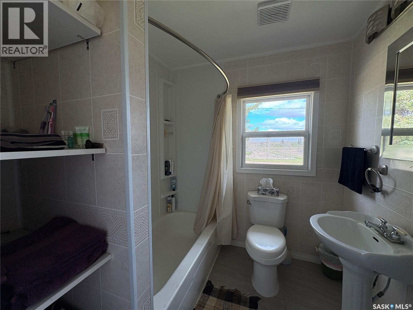 229 Calgary Street, Ernfold, SK