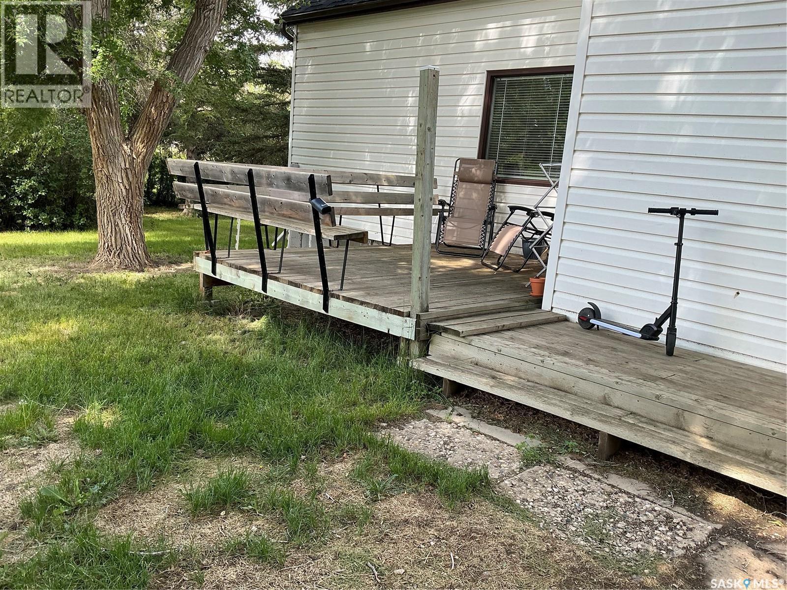 325 Centre Street, Coronach, SK