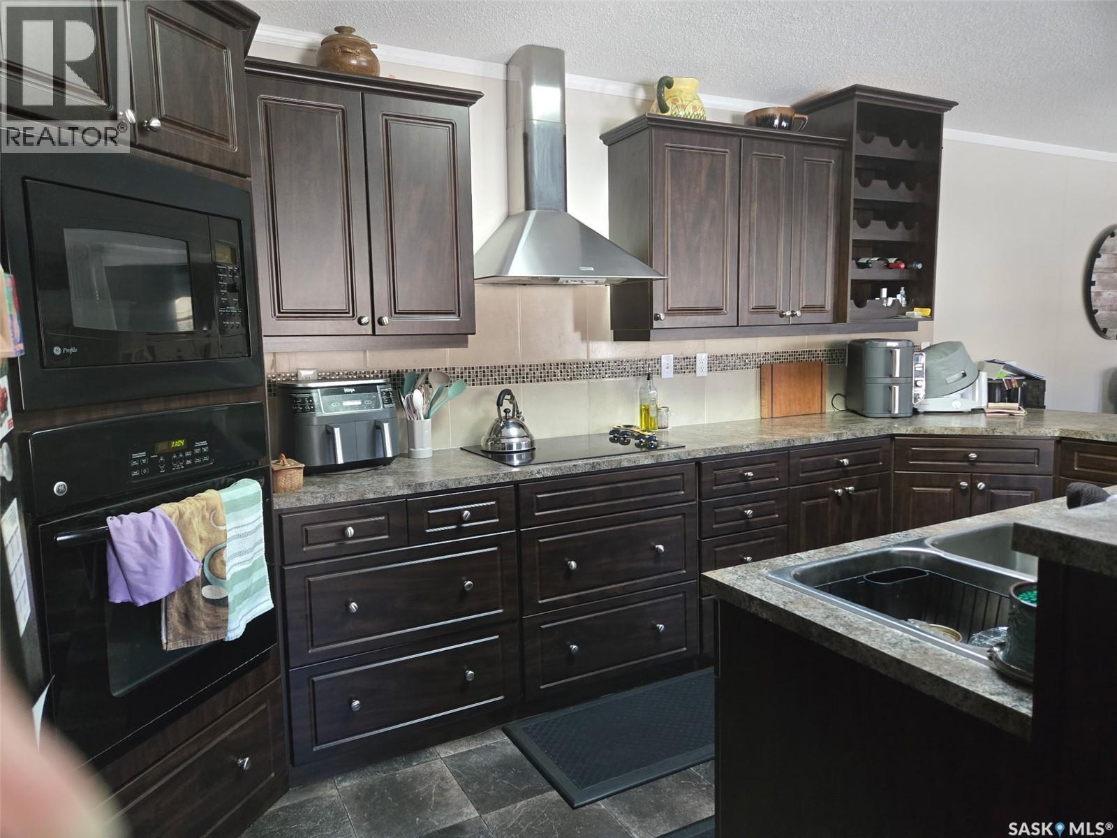 29 Sunrise Estates, Assiniboia, SK