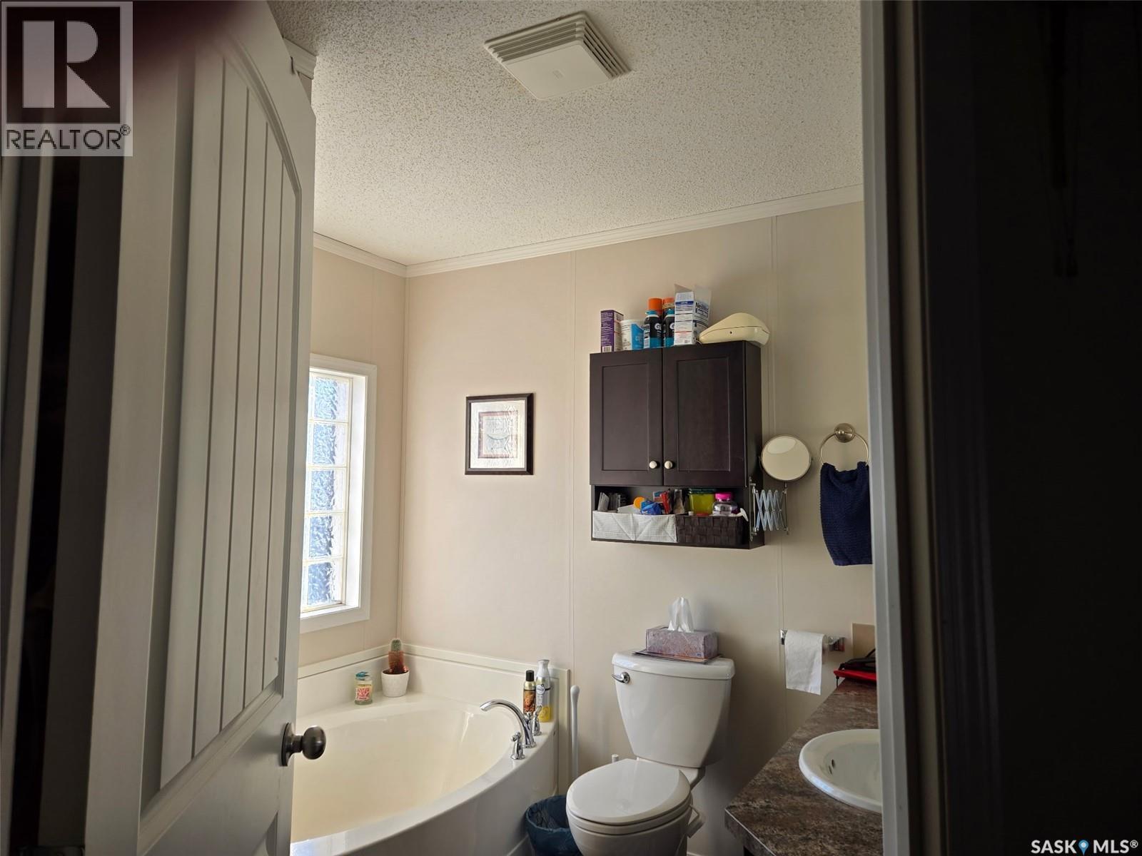 29 Sunrise Estates, Assiniboia, SK