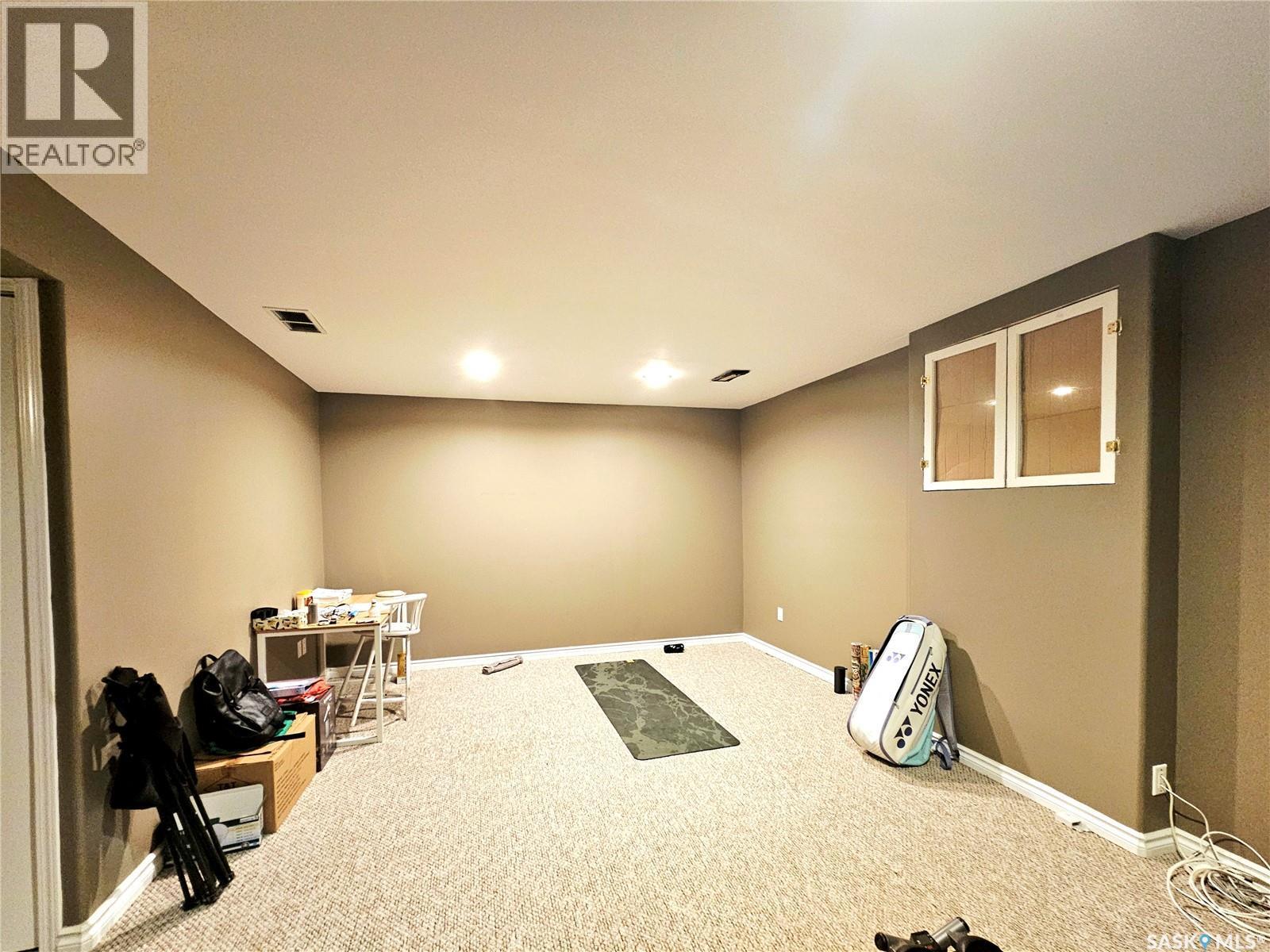 10 410 Keevil Crescent, Saskatoon, SK