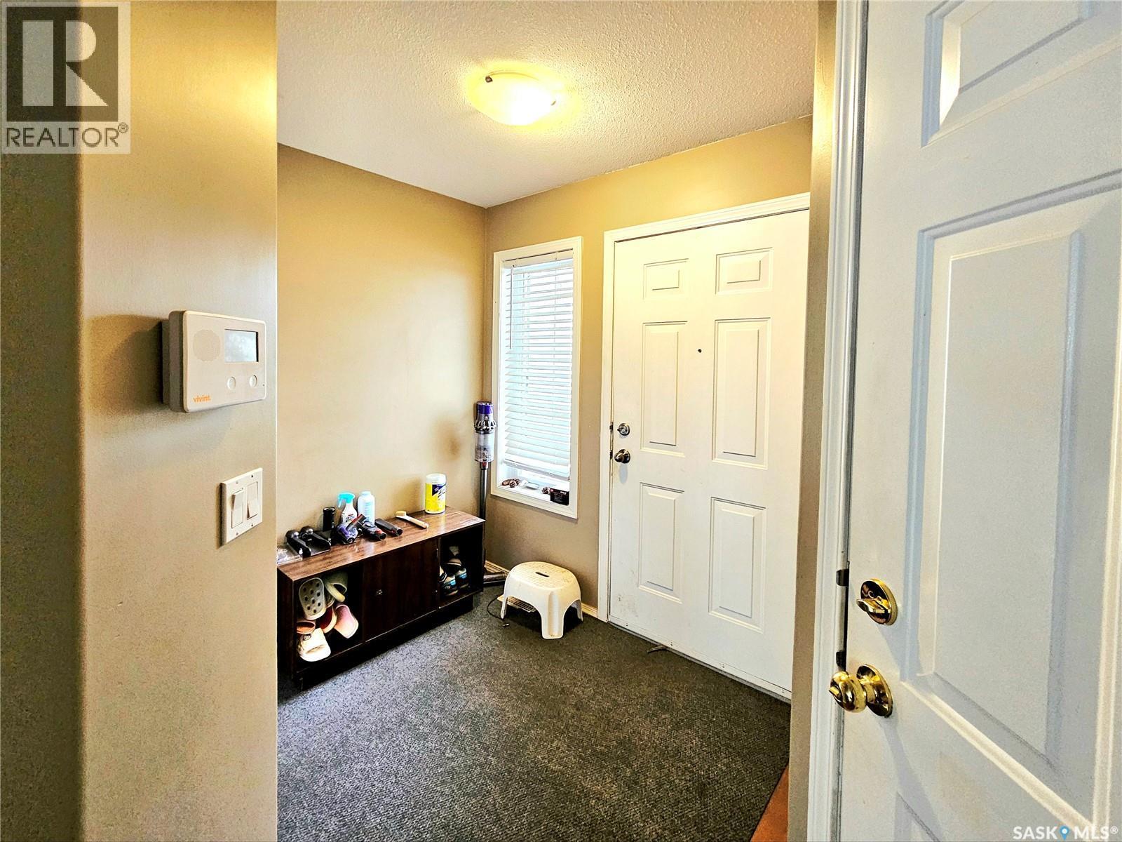 10 410 Keevil Crescent, Saskatoon, SK