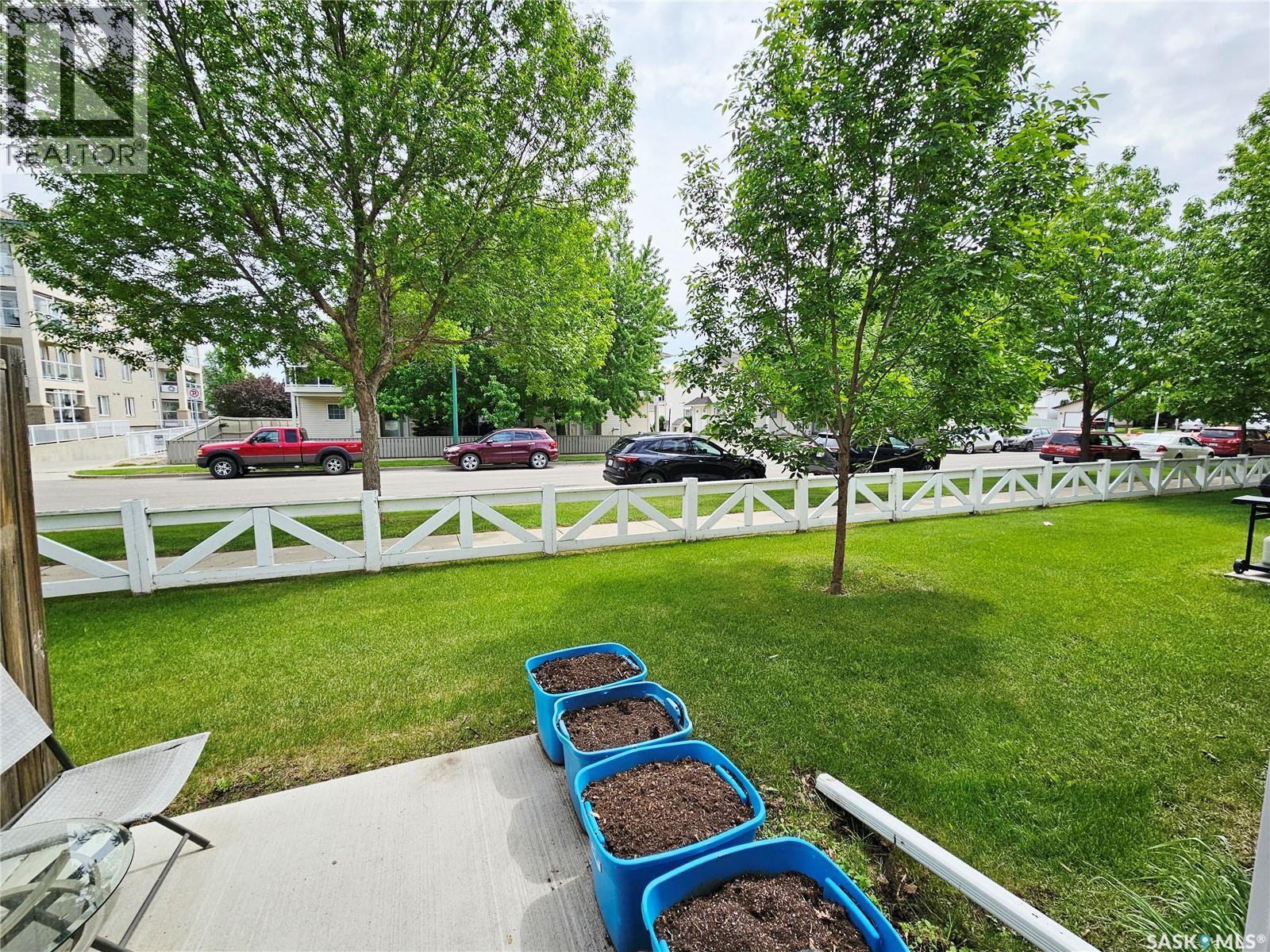 10 410 Keevil Crescent, Saskatoon, SK