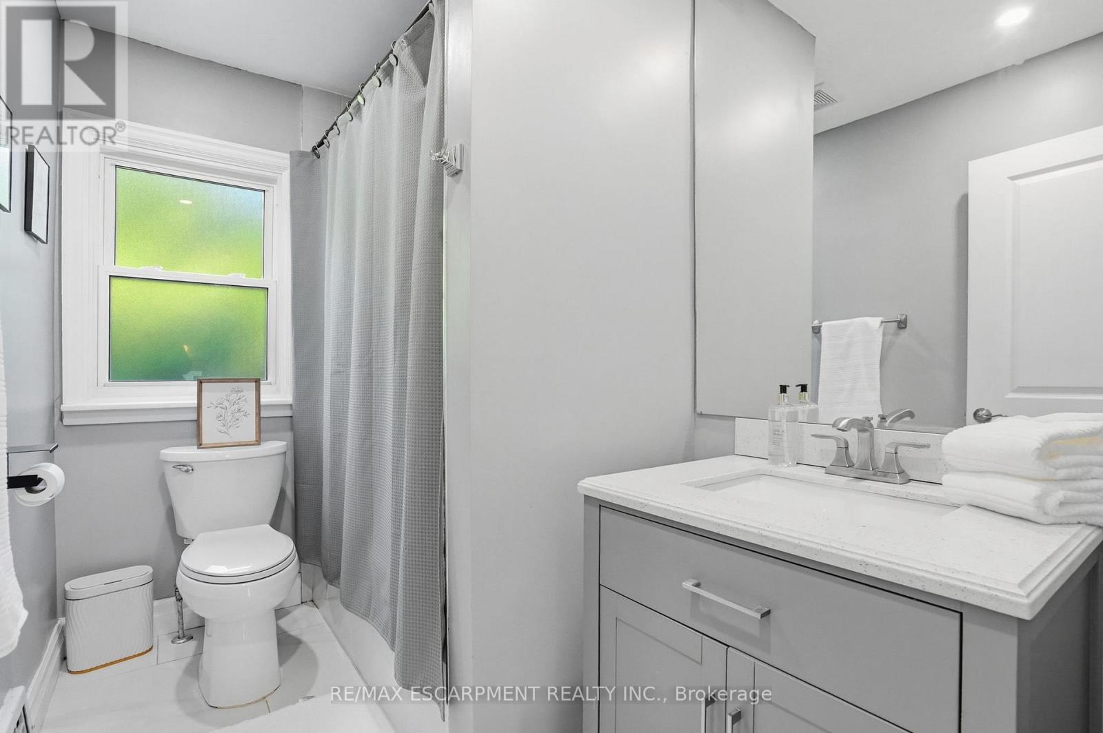 613 Clark Avenue, Burlington, ON