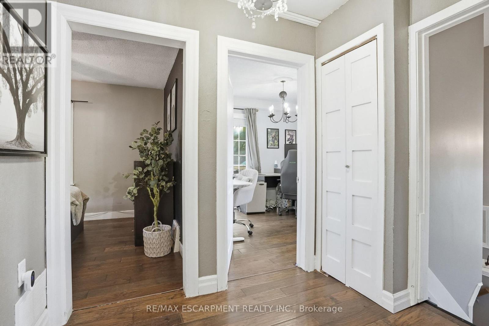 613 Clark Avenue, Burlington, ON