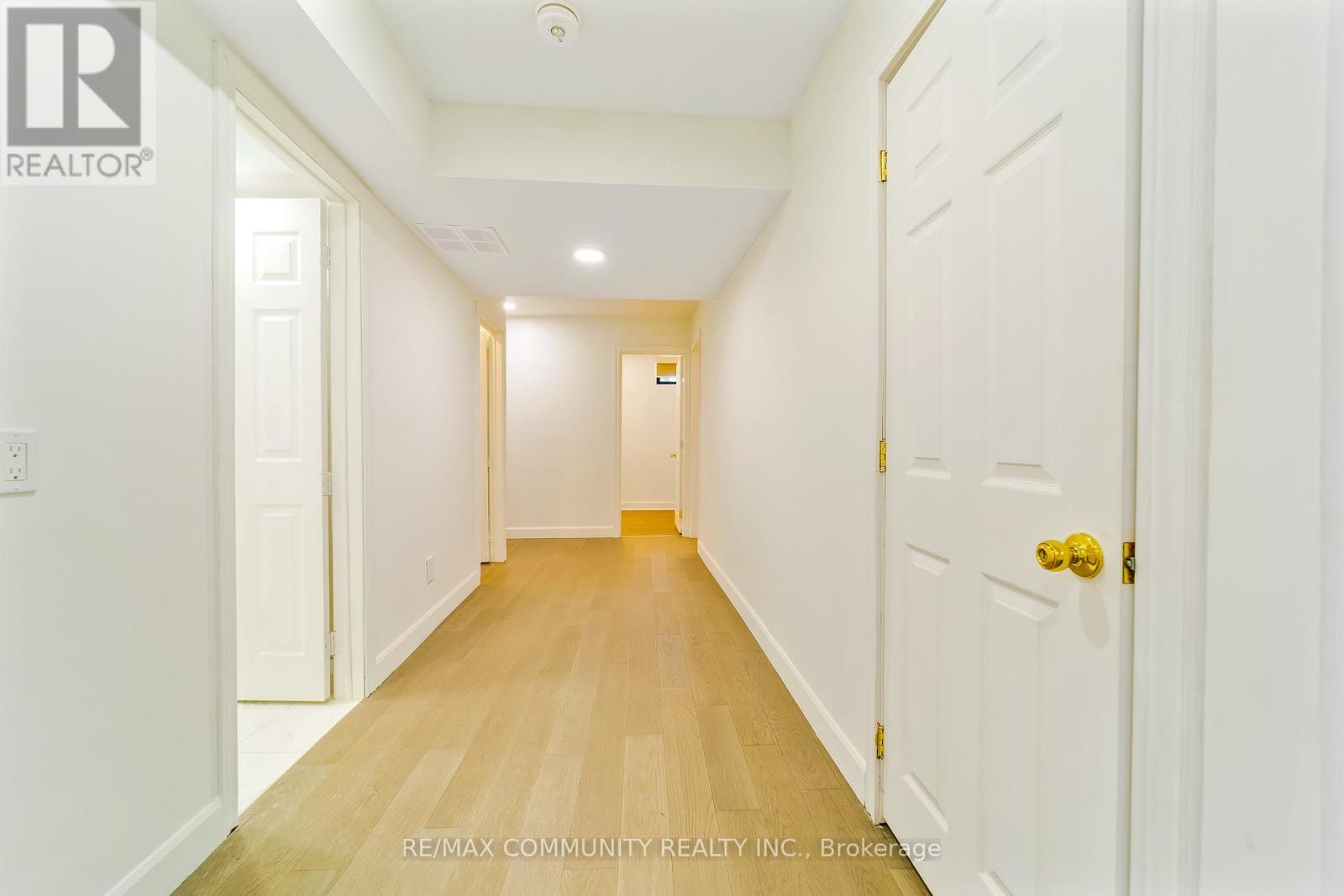 856 Kennedy Road, Toronto, ON