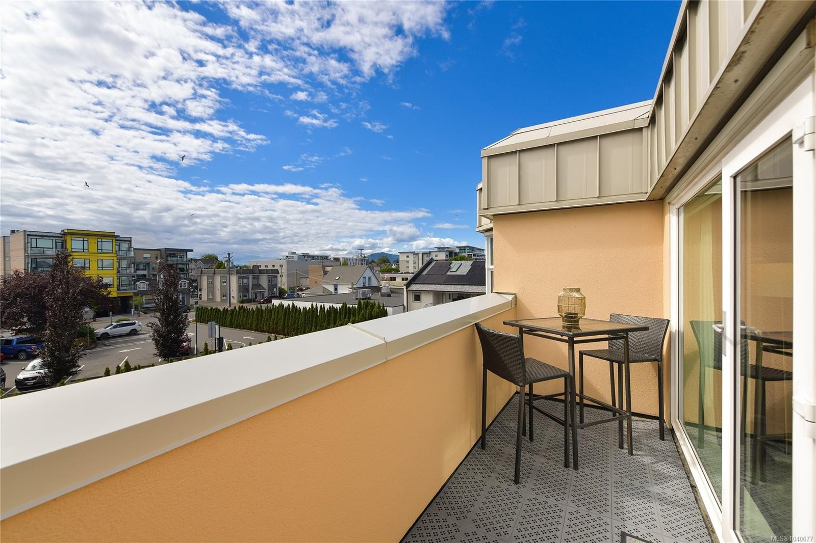 #301-2490 Bevan Ave, Sidney, BC