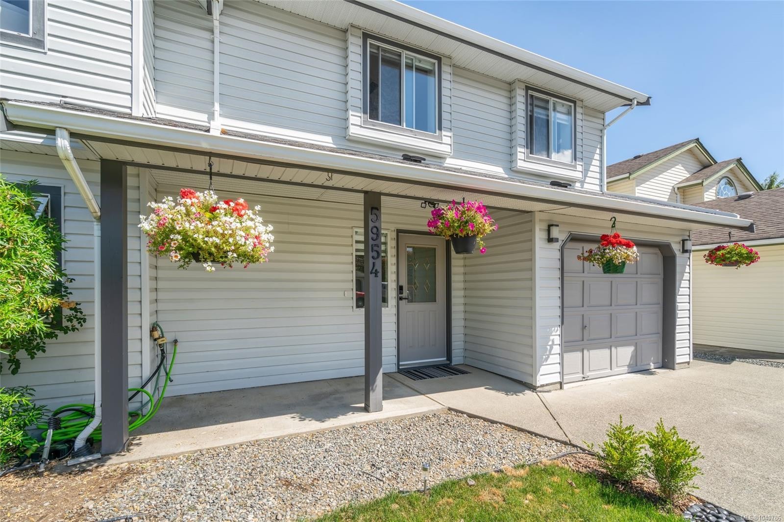 5954 Broadway Rd, Nanaimo, BC