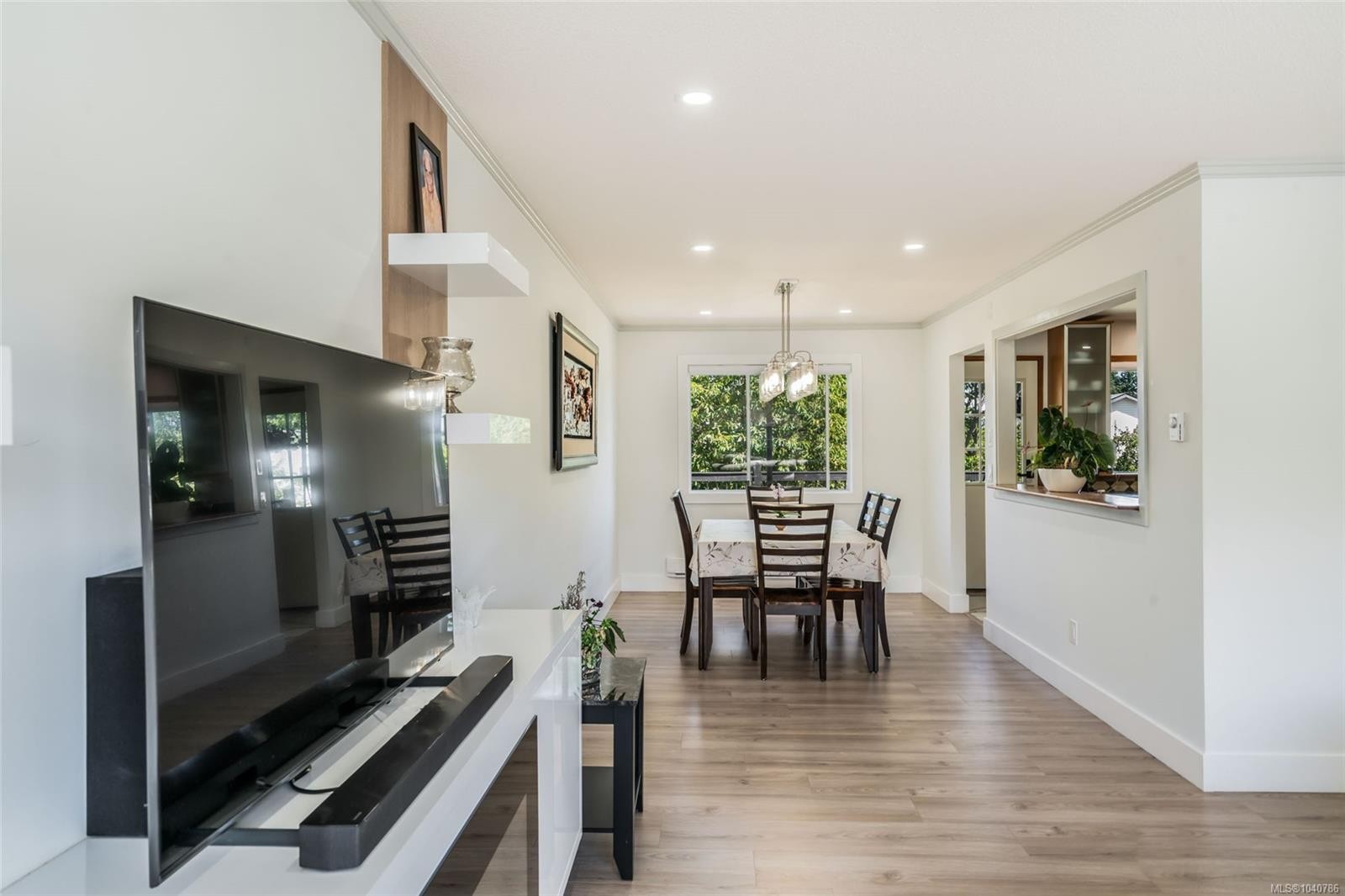 5954 Broadway Rd, Nanaimo, BC