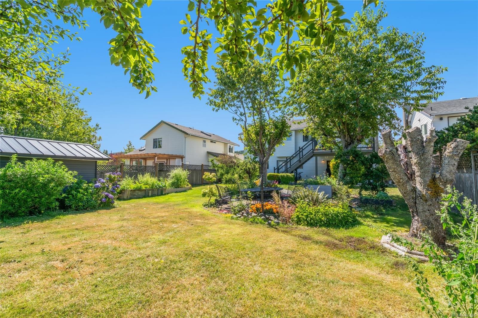 5954 Broadway Rd, Nanaimo, BC
