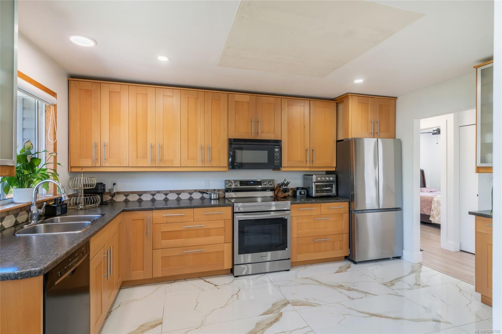 5954 Broadway Rd, Nanaimo, BC
