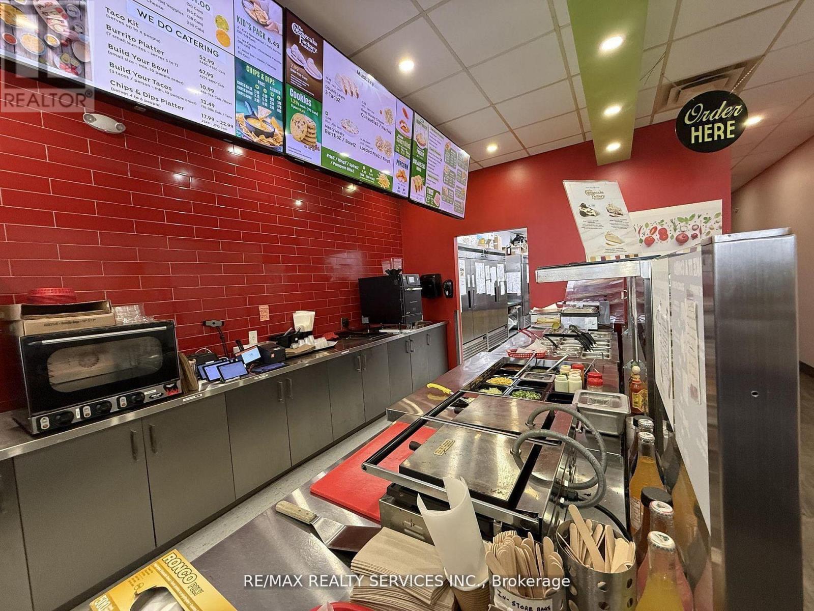 10 - 2255 Barton Street E, Hamilton, ON