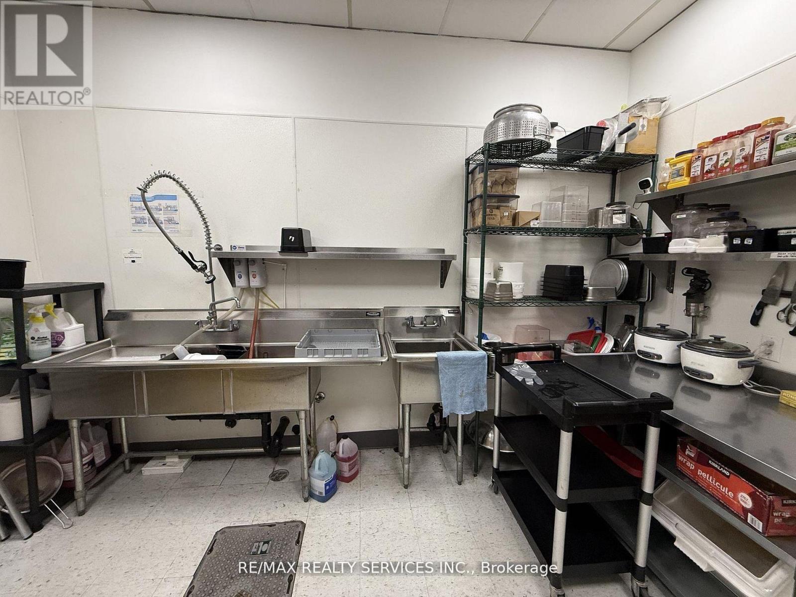 10 - 2255 Barton Street E, Hamilton, ON