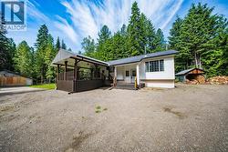 210 & 206 BELMOND Road Salmo, BC V0G 1Z0