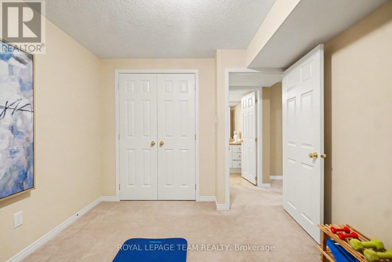 25 Sawchuk Terrace, Ottawa, ON