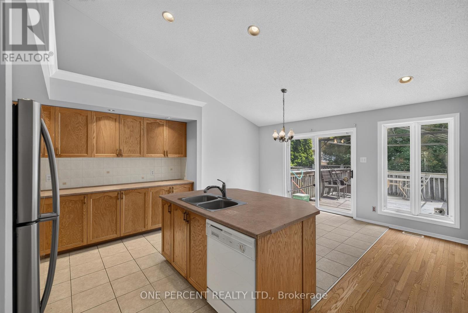 6 Windchime Crescent, Ottawa, ON