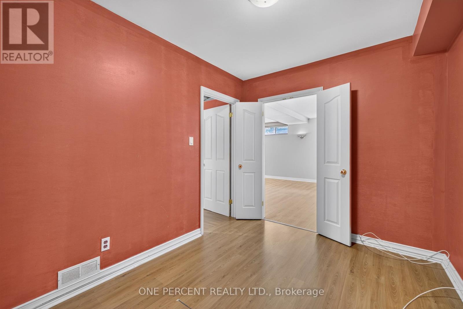 6 Windchime Crescent, Ottawa, ON
