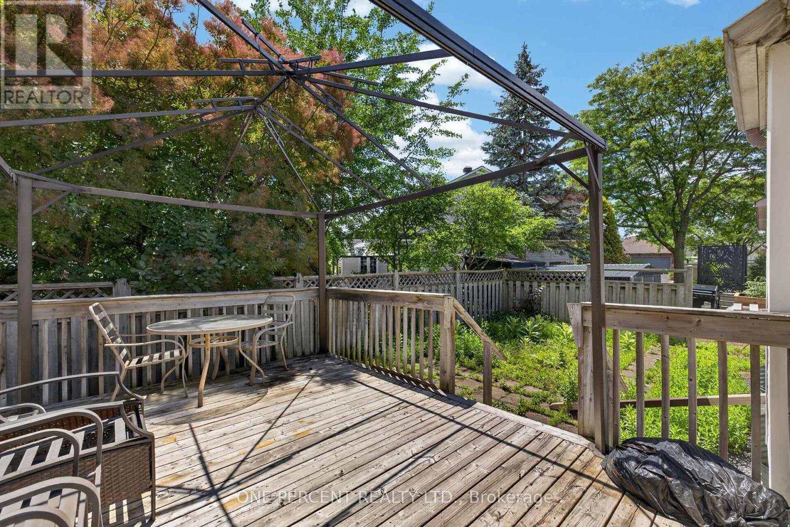 6 Windchime Crescent, Ottawa, ON