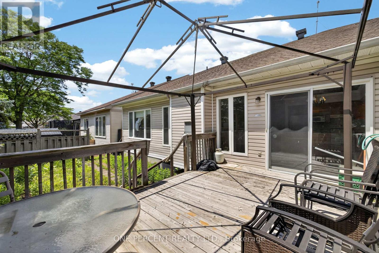 6 Windchime Crescent, Ottawa, ON