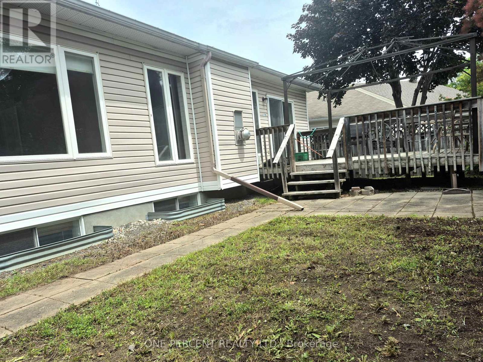 6 Windchime Crescent, Ottawa, ON