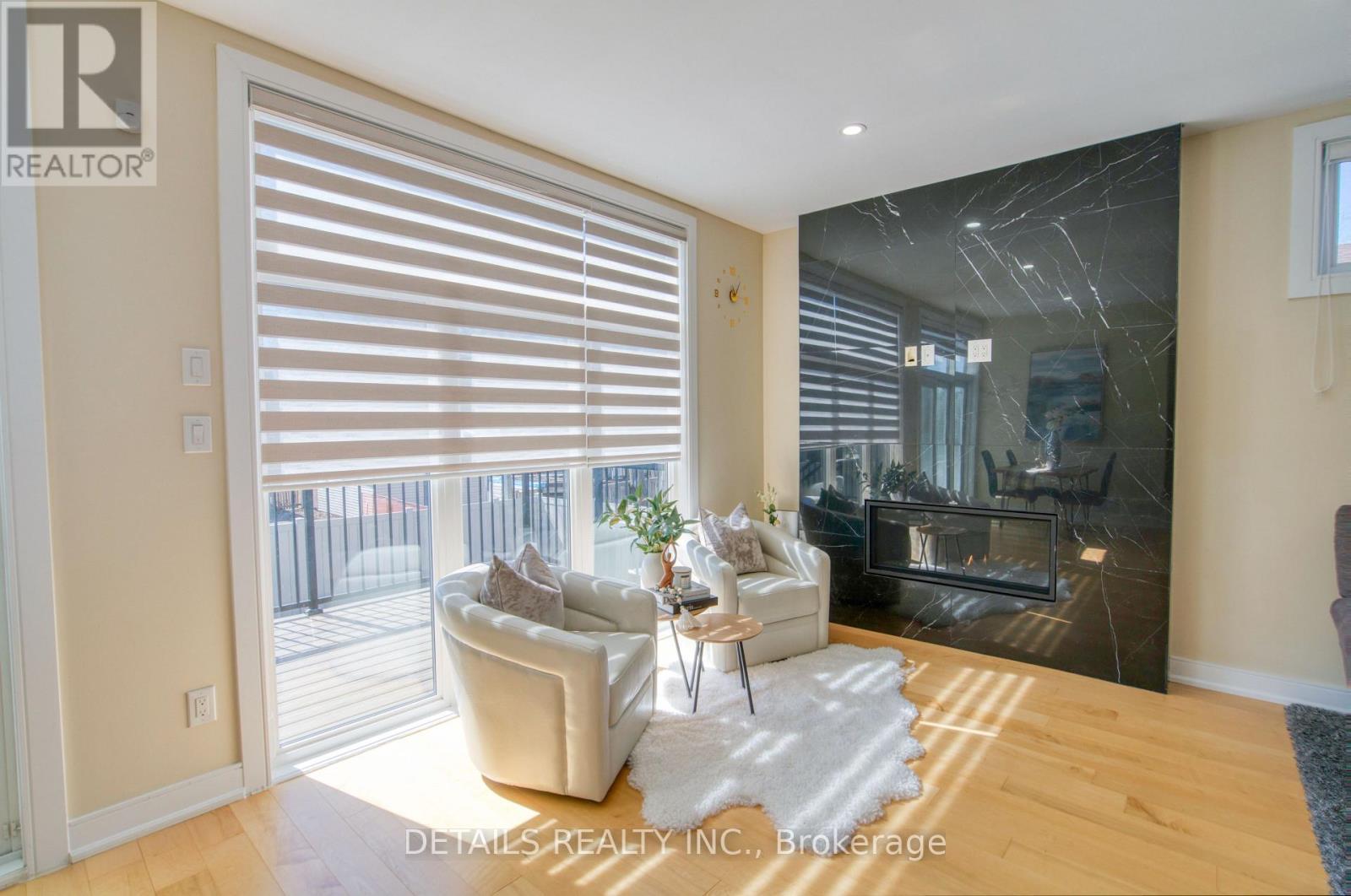 992 Baseline Road E, Ottawa, ON