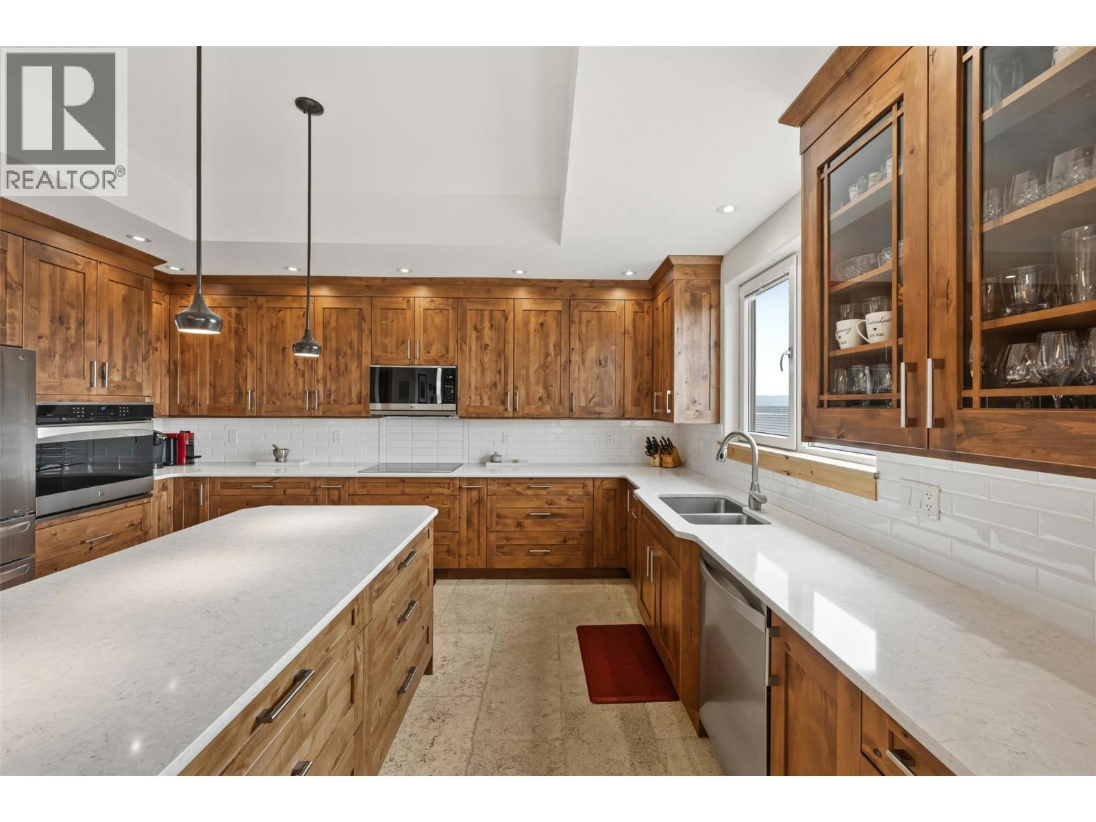 935 Eagle Place, Osoyoos, BC