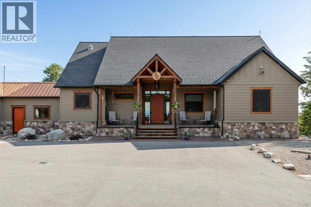 935 Eagle Place, Osoyoos, BC