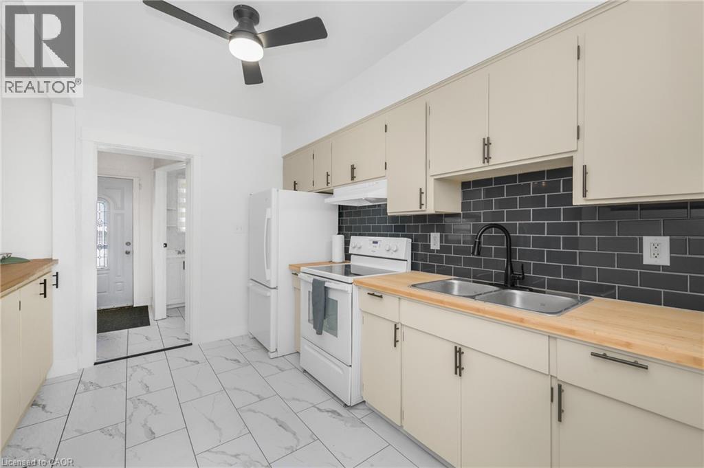 153 Gage Avenue N, Hamilton, ON