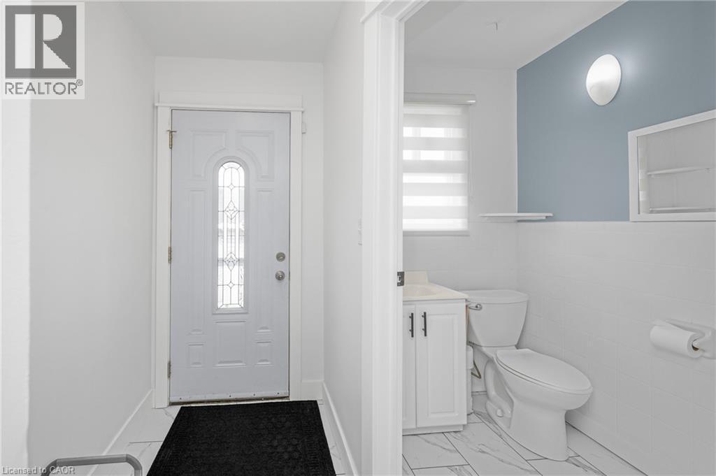 153 Gage Avenue N, Hamilton, ON