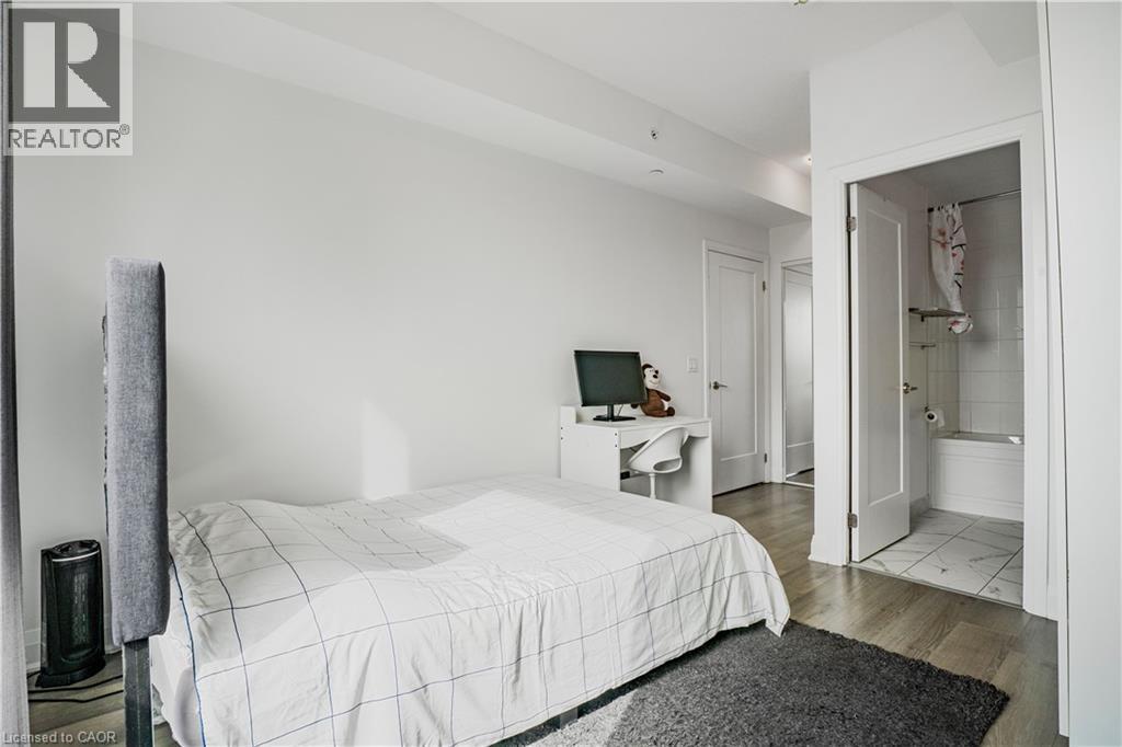 3220 Sheppard Avenue E, Toronto, ON