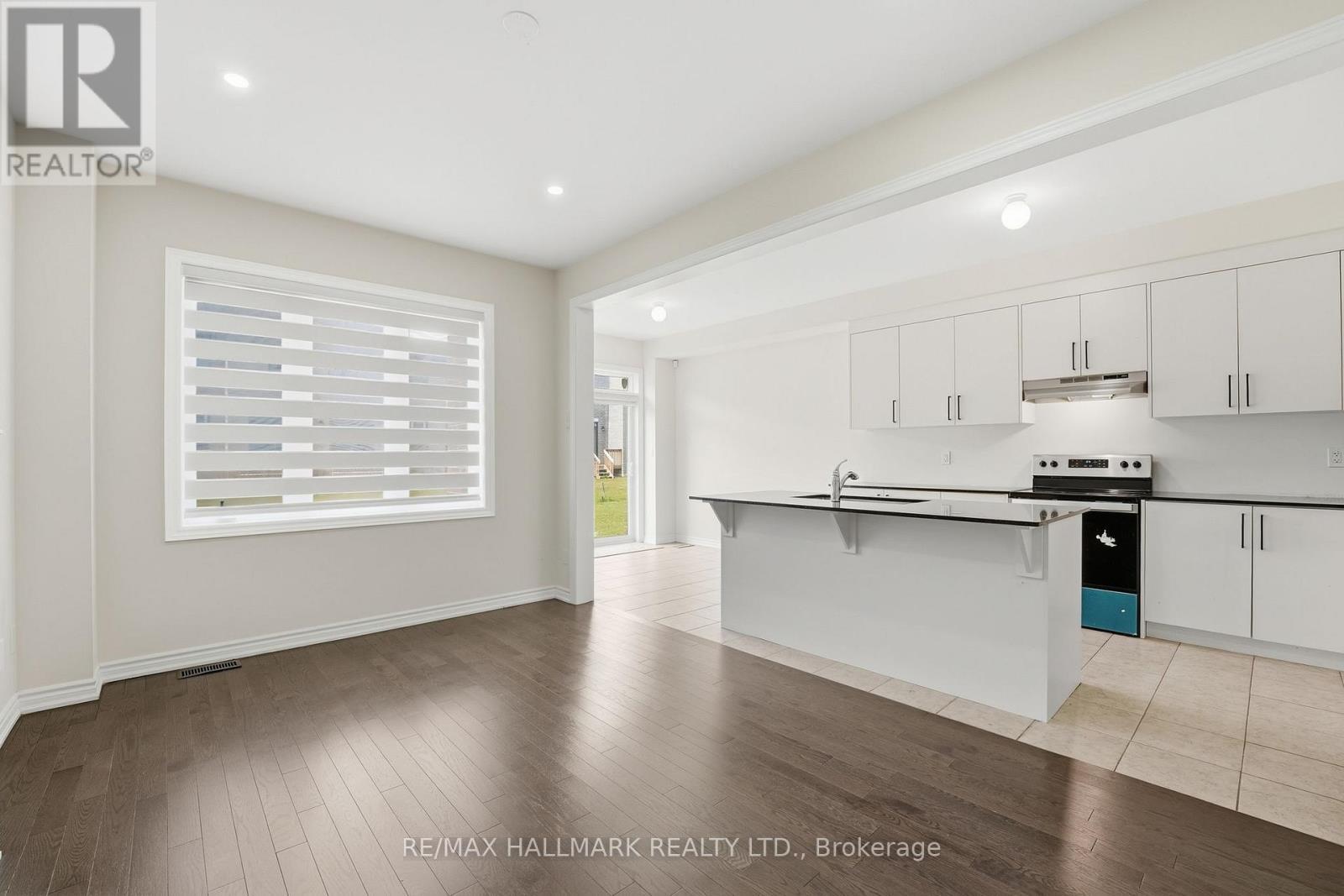 20 Bertram Gate, Whitby, ON