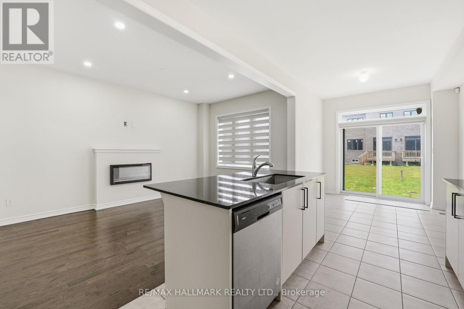 20 Bertram Gate, Whitby, ON