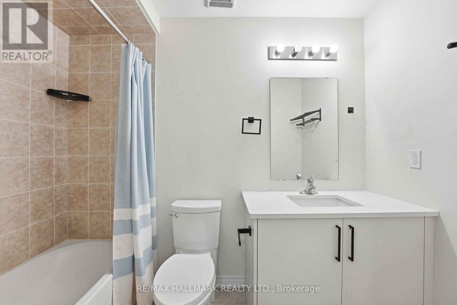 20 Bertram Gate, Whitby, ON