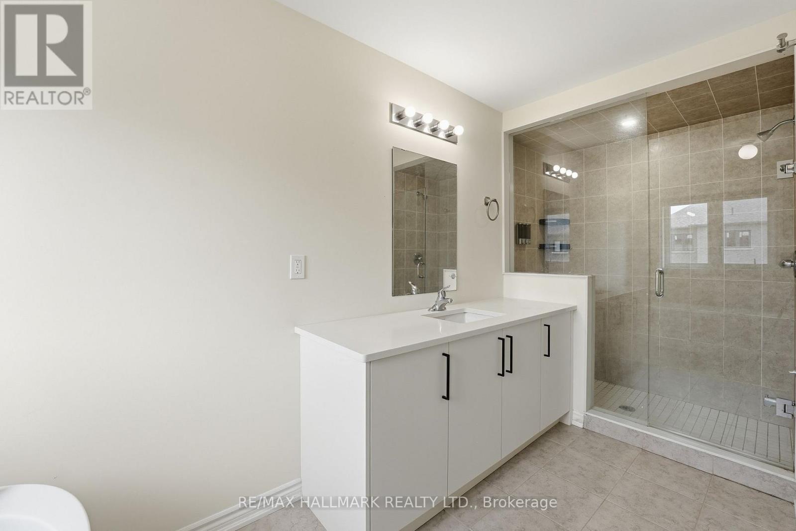 20 Bertram Gate, Whitby, ON