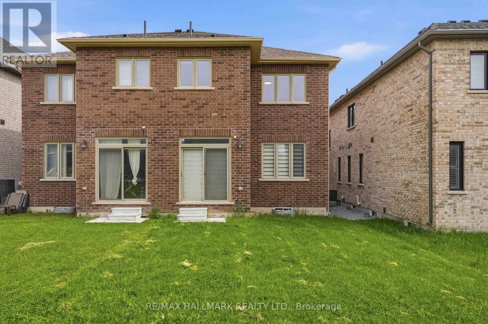 20 Bertram Gate, Whitby, ON