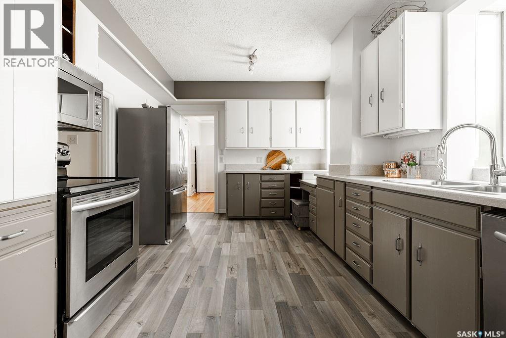 1004 University Drive, Saskatoon, SK