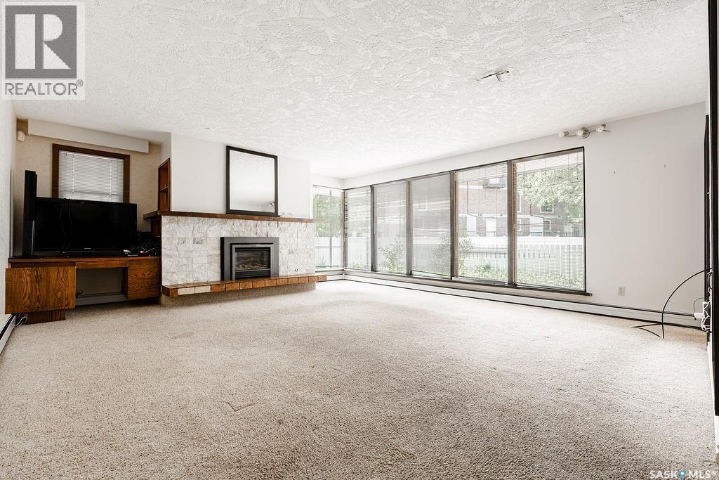 1004 University Drive, Saskatoon, SK