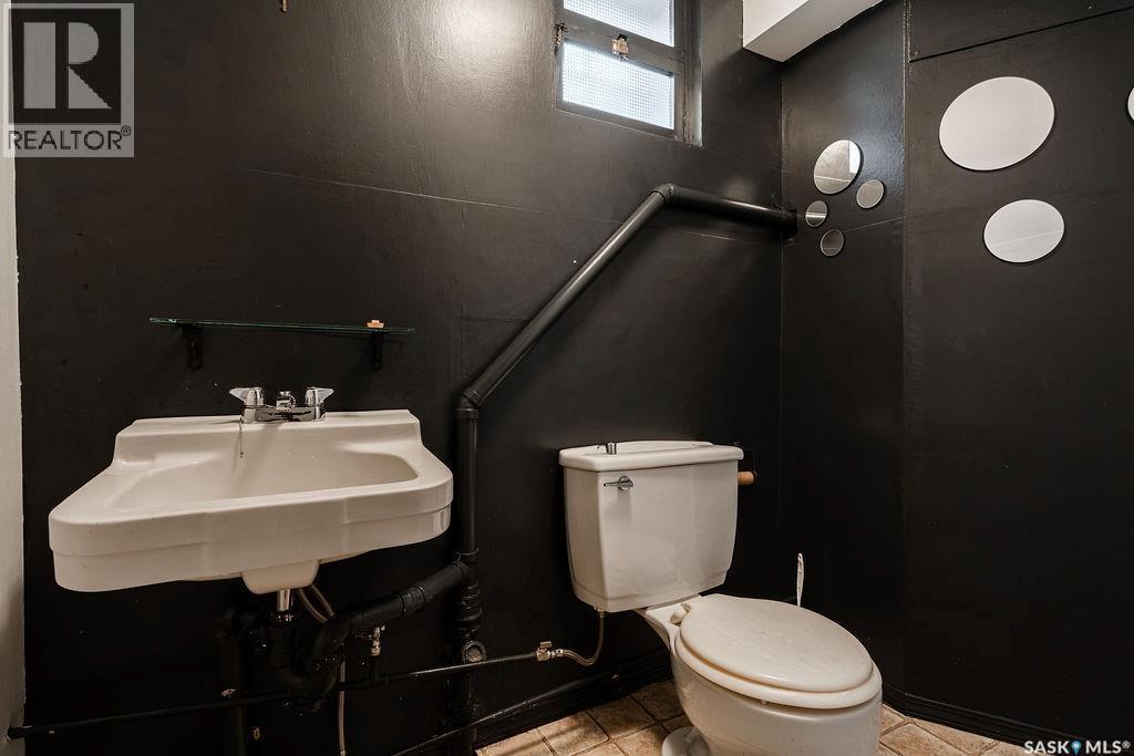 1004 University Drive, Saskatoon, SK