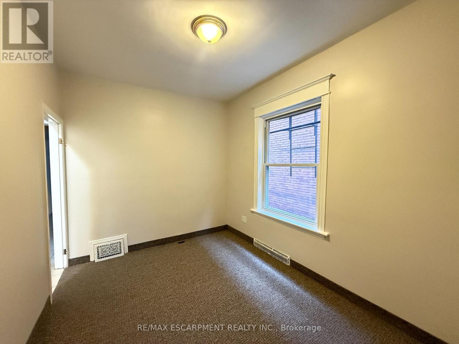 24 Somerset Avenue, Hamilton, ON