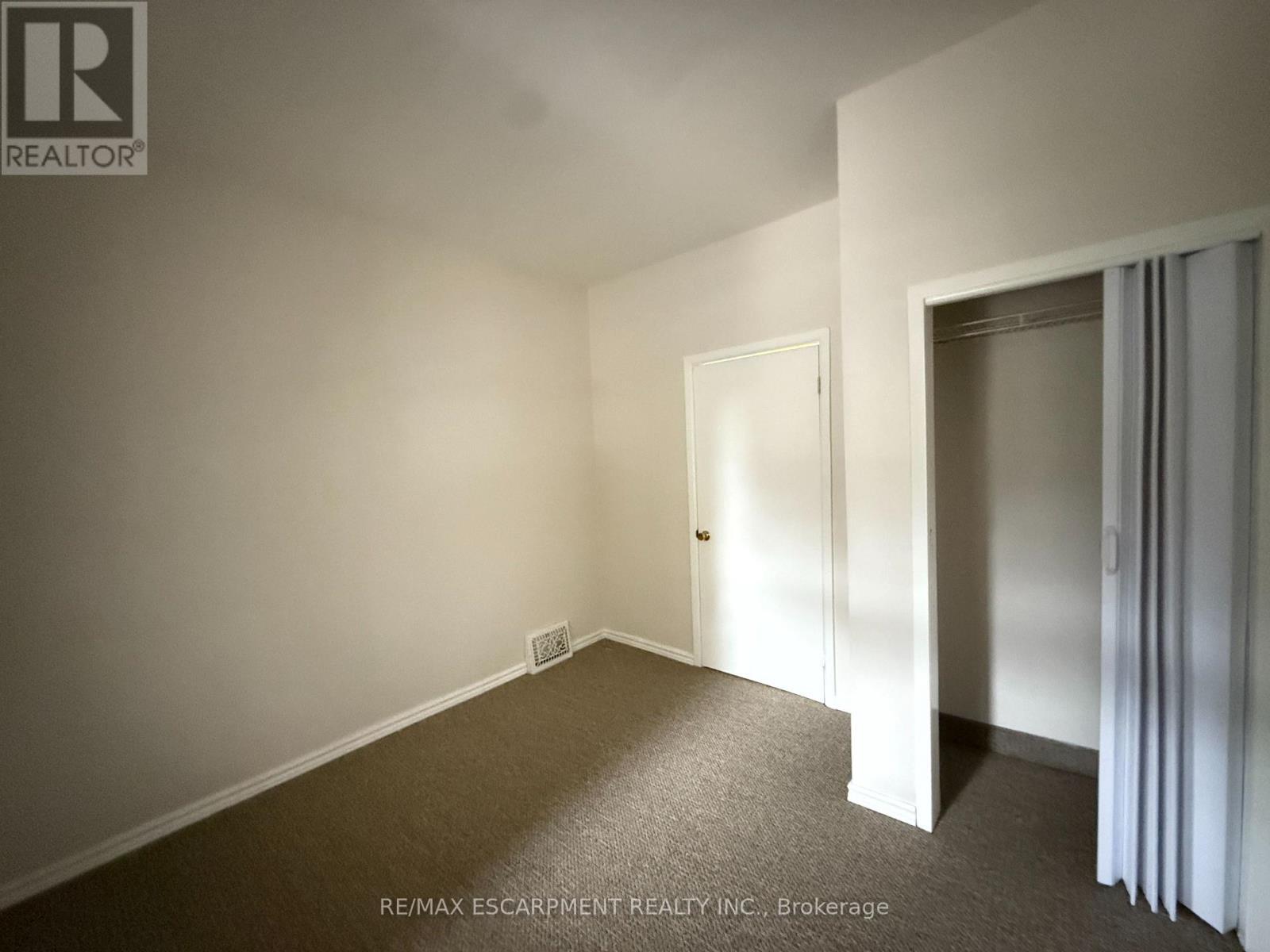 24 Somerset Avenue, Hamilton, ON