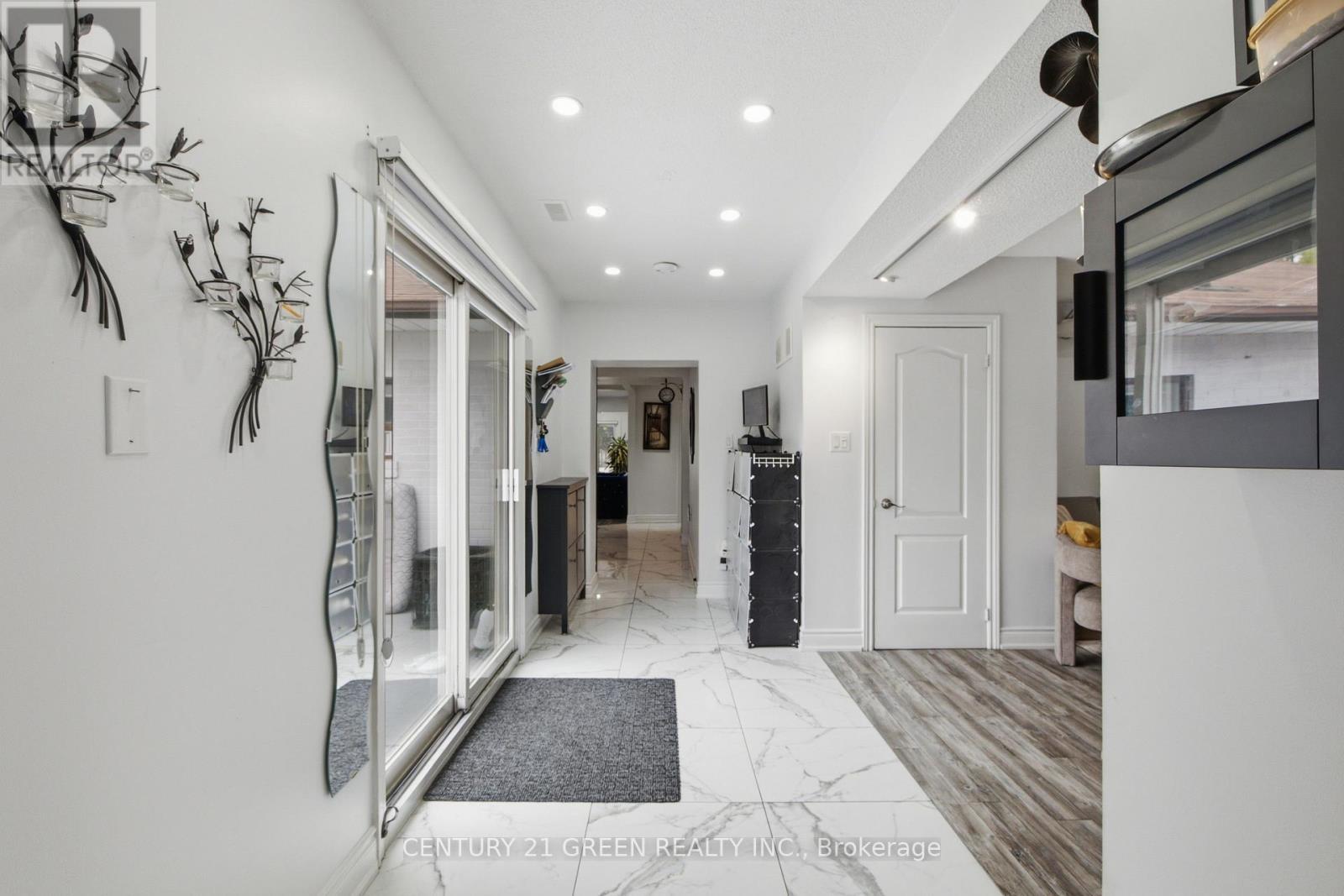 Hallway - 7649 Redstone Road, Mississauga, ON