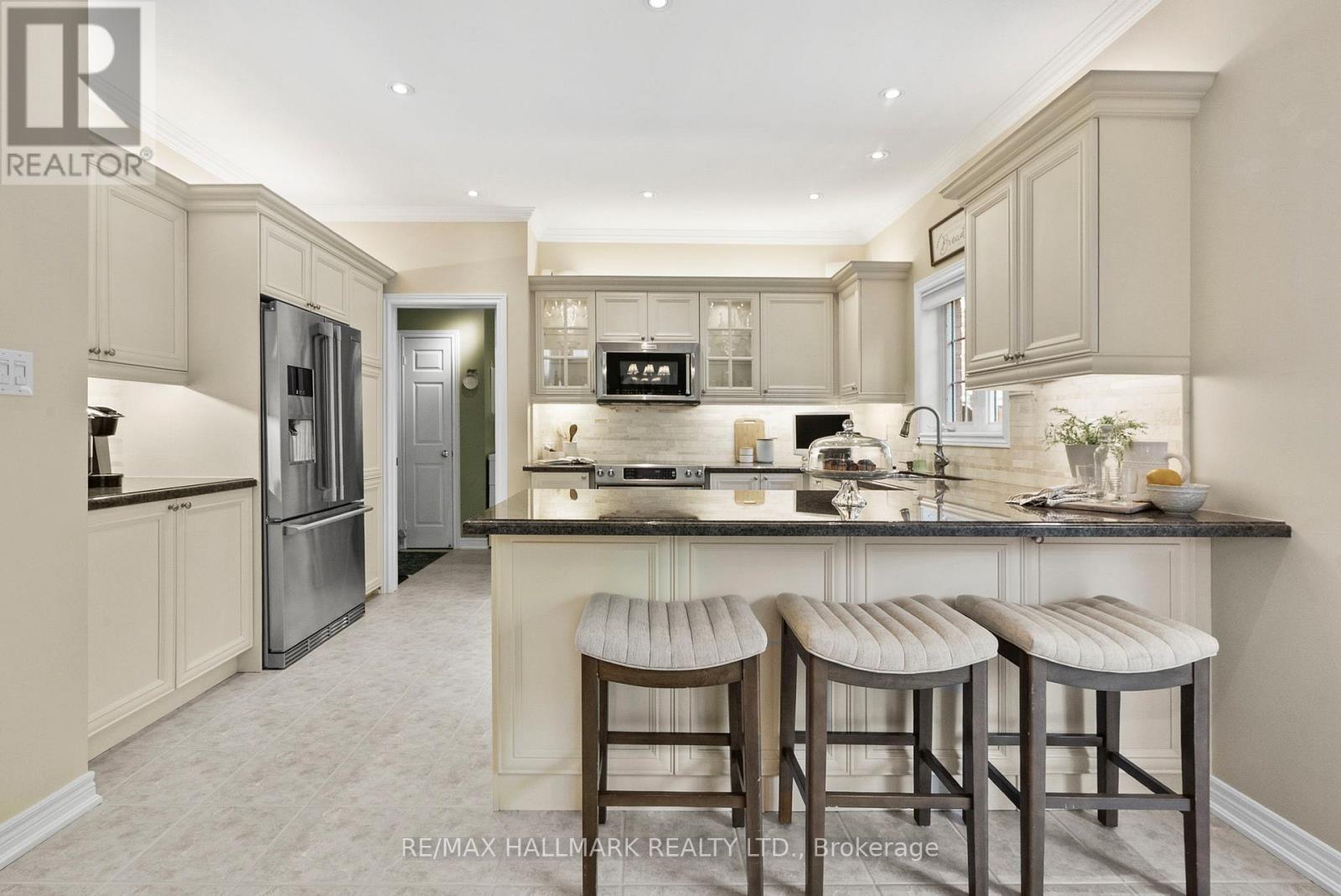 4 Lythgoe Lane, Ajax, ON