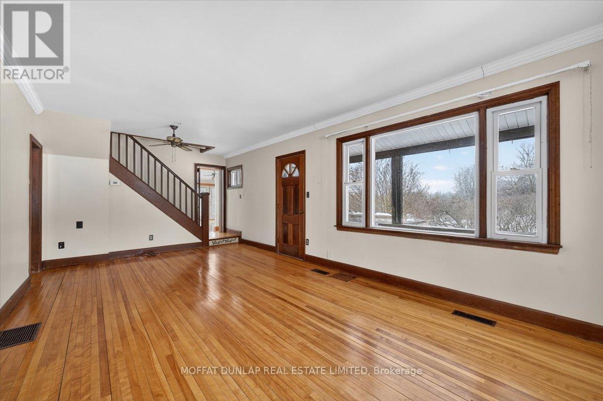 Family Room with Walk-out to Covered Patio - 6952 Second Line, New Tecumseth, ON