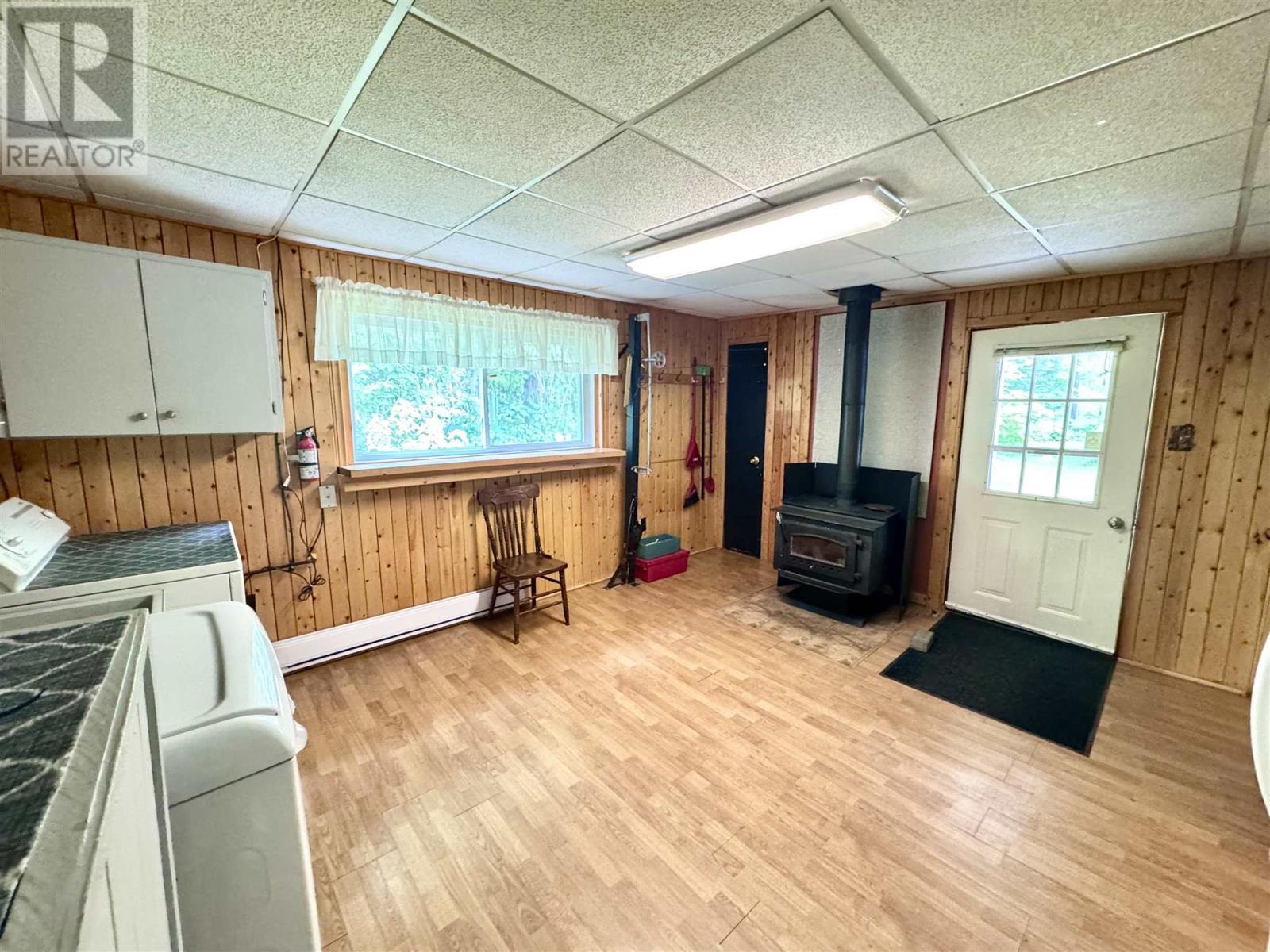 523 Lyndale Rd, White River, ON