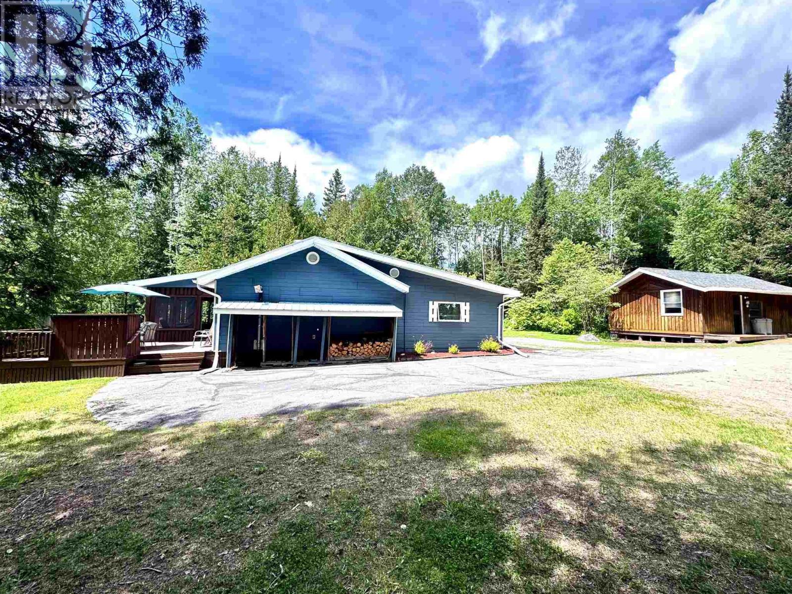 523 Lyndale Rd, White River, ON