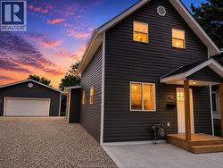 42 ORANGE STREET Leamington, ON N8H 1P7