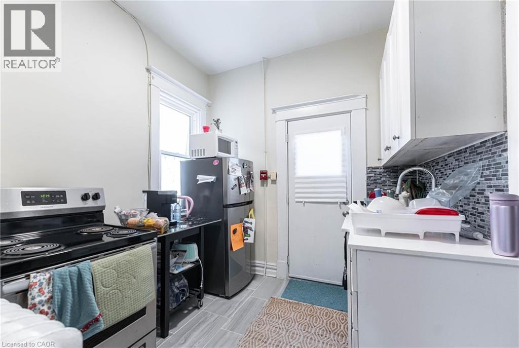 UNIT C - 25 West Avenue S, Hamilton, ON
