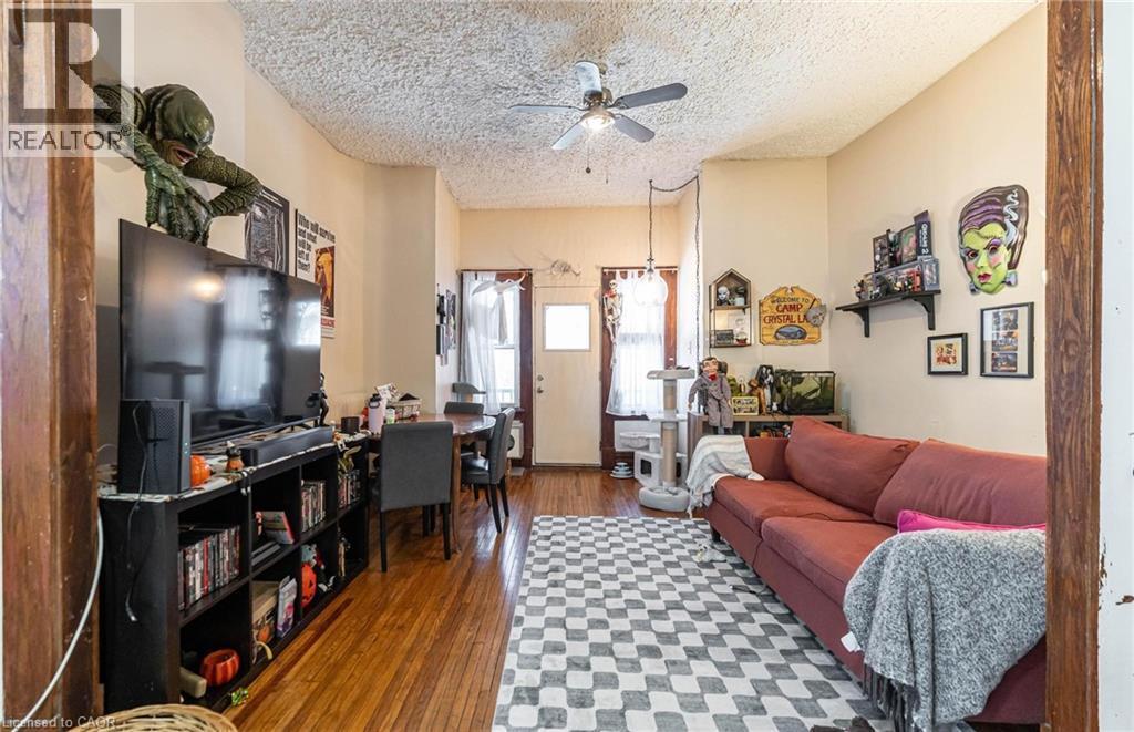 UNIT D - 25 West Avenue S, Hamilton, ON