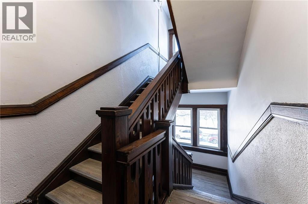 25 West Avenue S, Hamilton, ON